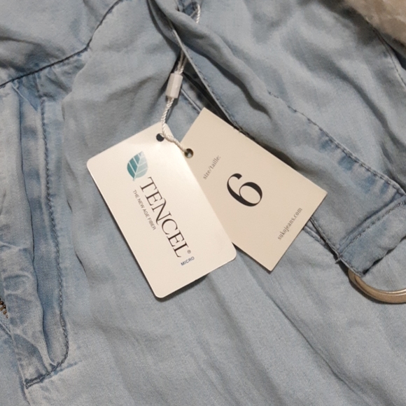 Brand new jean skirt with belt - Picture 2 of 3